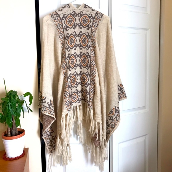 Love Stich Poncho Cover Up OS - Picture 3 of 3